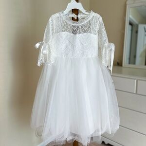 Trish Scully White Flower Girl or Communion Dress Size 6